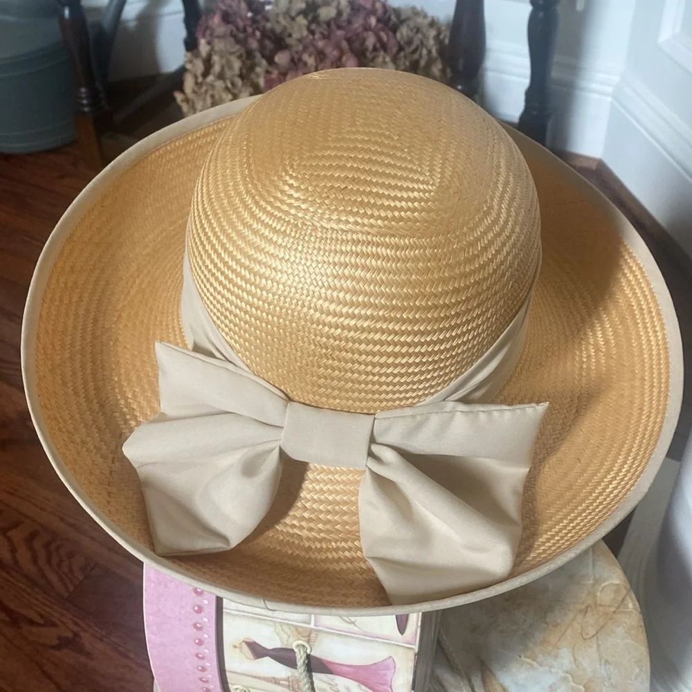 Vintage Shabby Chic Lord & Taylor Straw Sun Hat